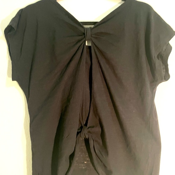 🌟🌟🌟Black Graphic Print Women's Top - Picture 2 of 3